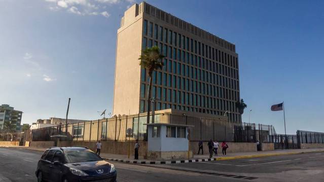 Miami Herald Visa Article Image